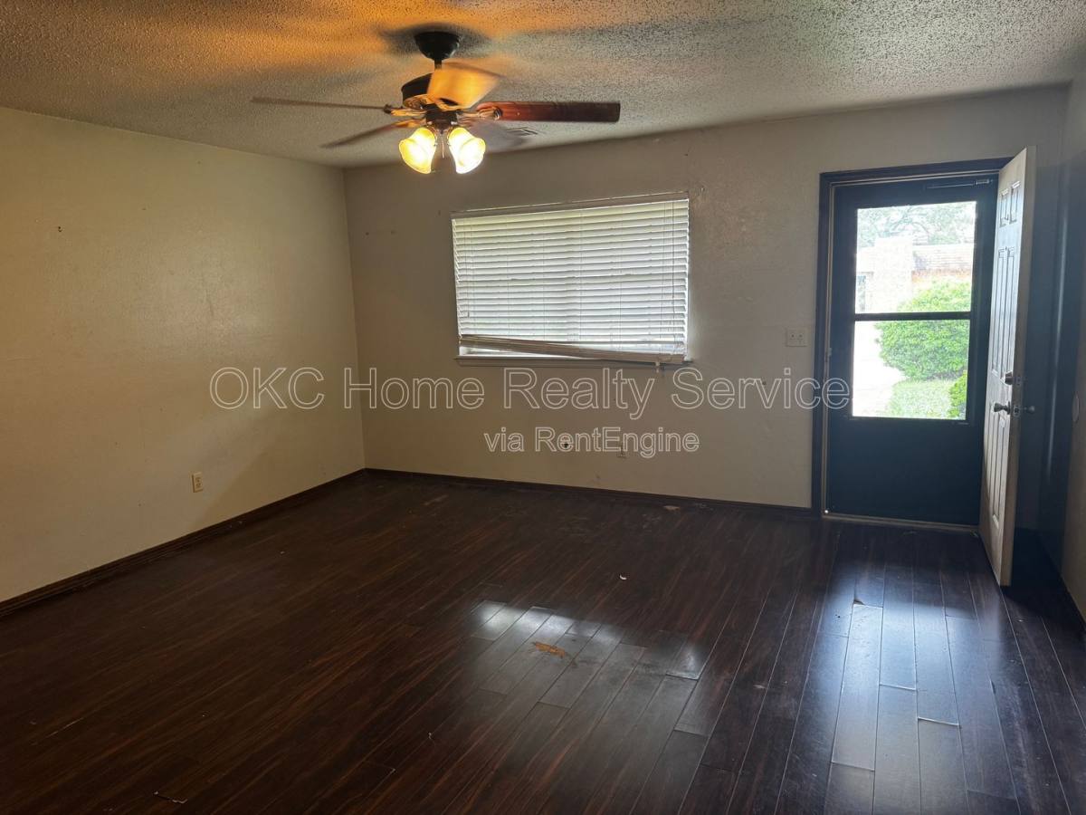 Apartment for rent at 915 Delmar Circle, Oklahoma City, OK 73160