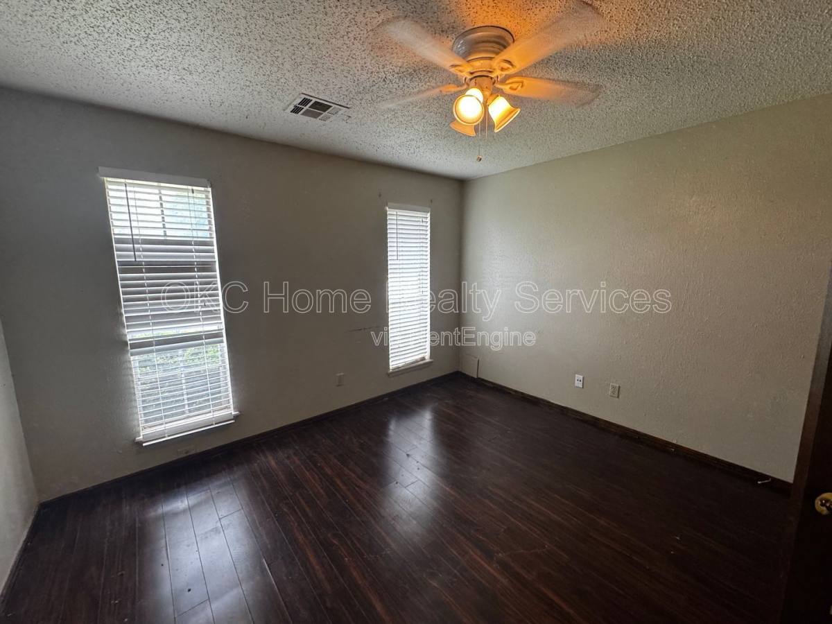 Apartment for rent at 915 Delmar Circle, Oklahoma City, OK 73160