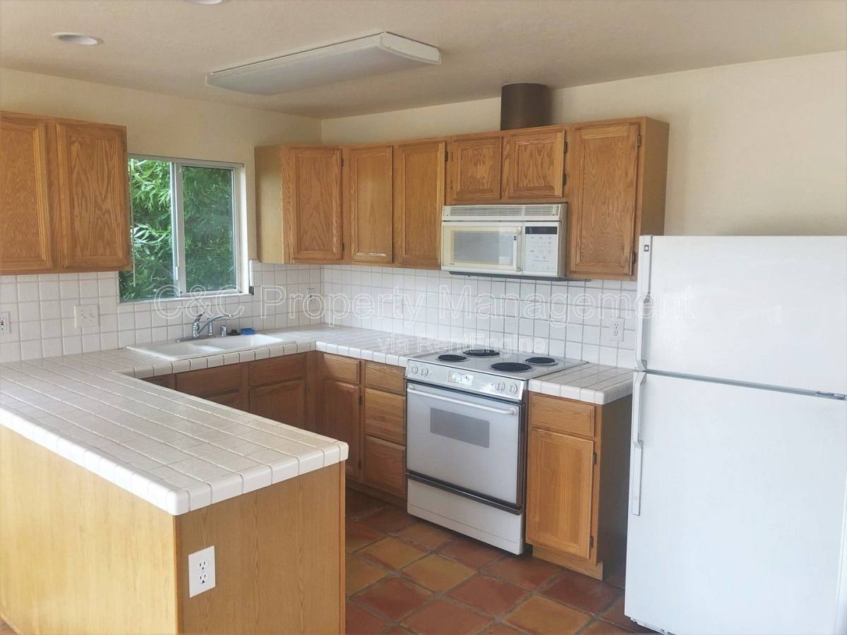 Apartment for rent at 274 Watson St #A, Monterey, CA 93940