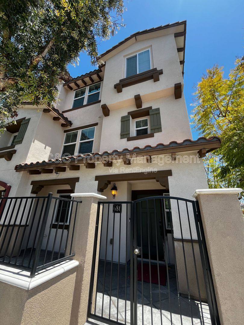 House for rent at 686 S Euclid St, Fullerton, CA 92832