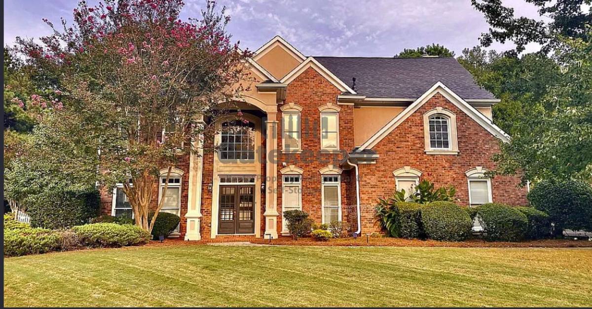 House for rent at 245 Lockmeade Way, Fayetteville, GA 30215