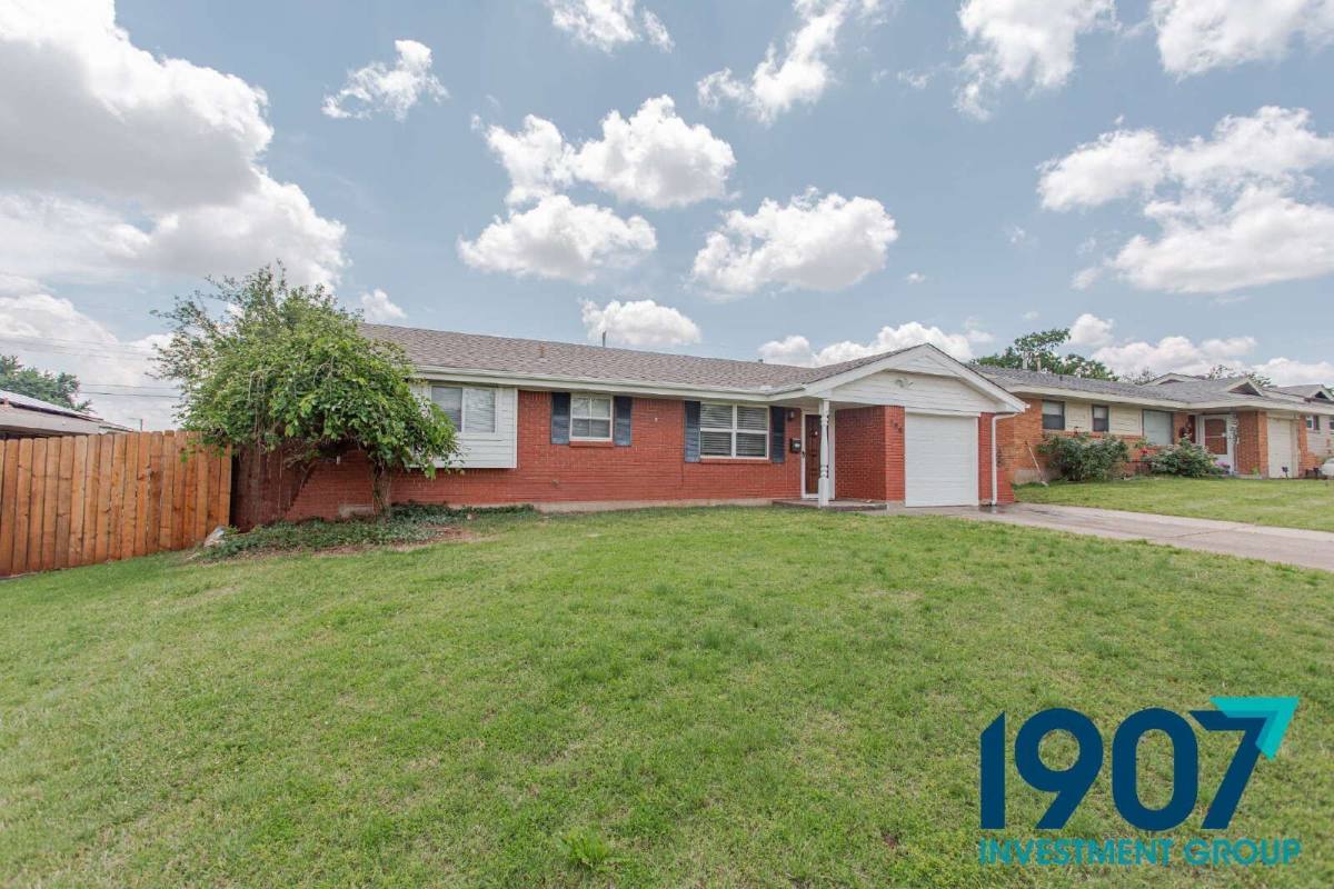 House for rent at 704 SW 2nd St, Oklahoma City, OK 73160