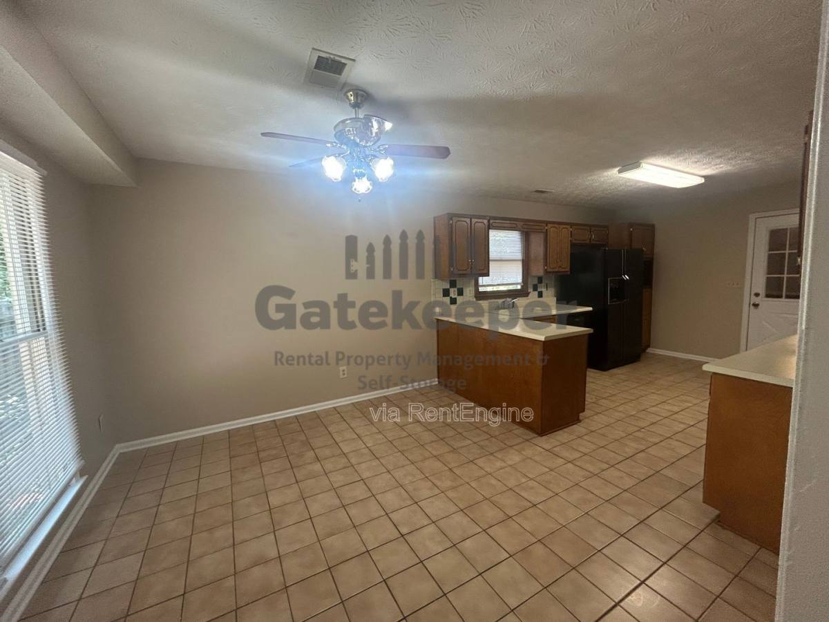 House for rent at 210 Buckeye Lane, Fayetteville, GA 30214