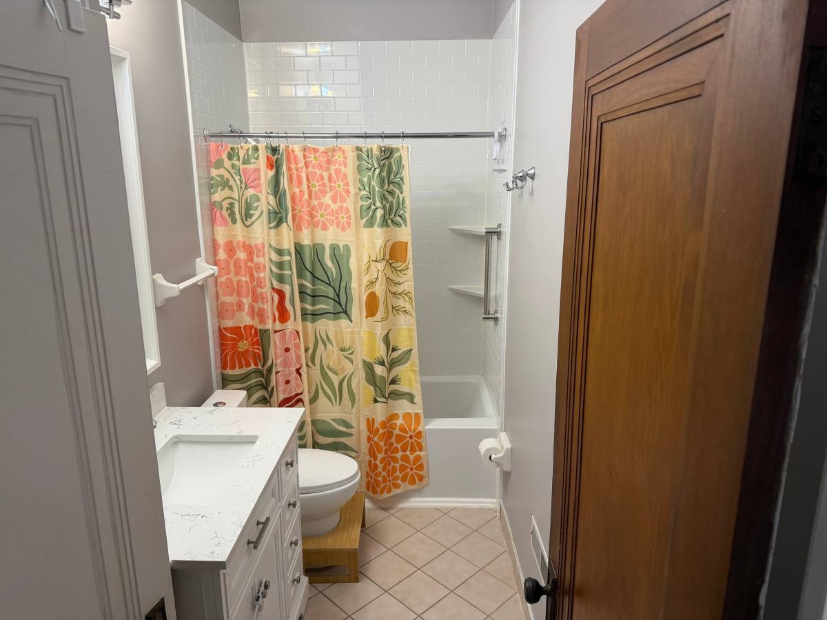 Apartment for rent at 2472 Fairview Ave #2, Cincinnati, OH 45219