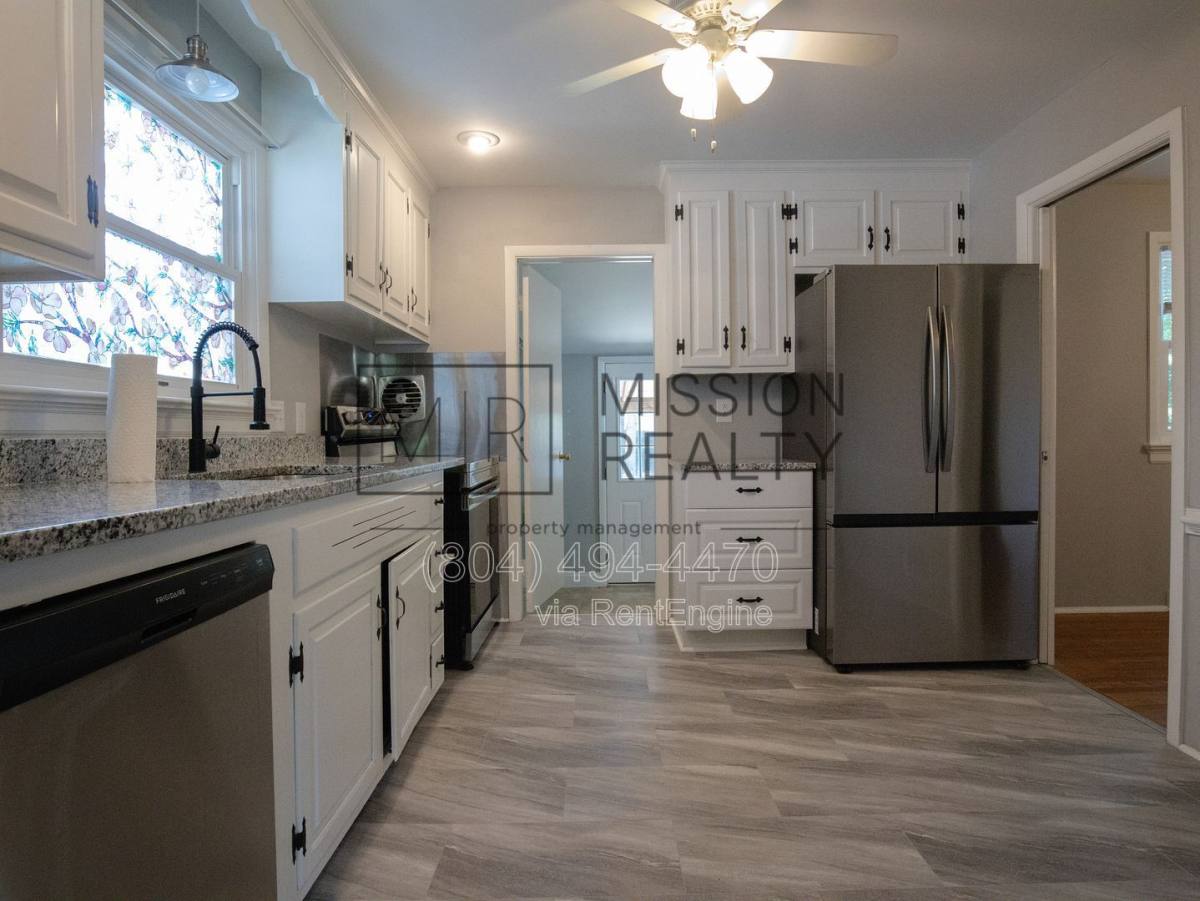 House for rent at 1107 Ironington Rd, Richmond, VA 23227