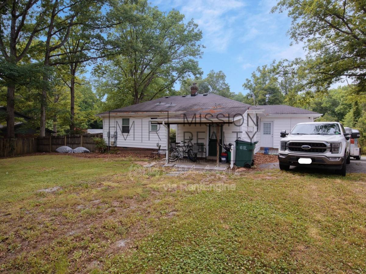 House for rent at 1107 Ironington Rd, Richmond, VA 23227