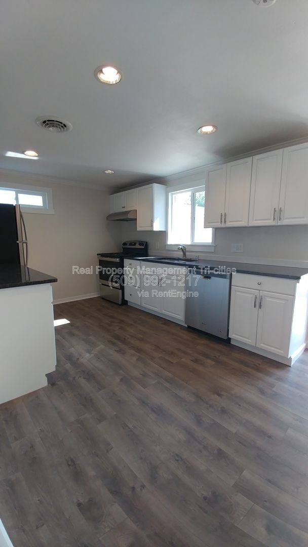 House for rent at 1310 Birch Ave, Richland, WA 99354