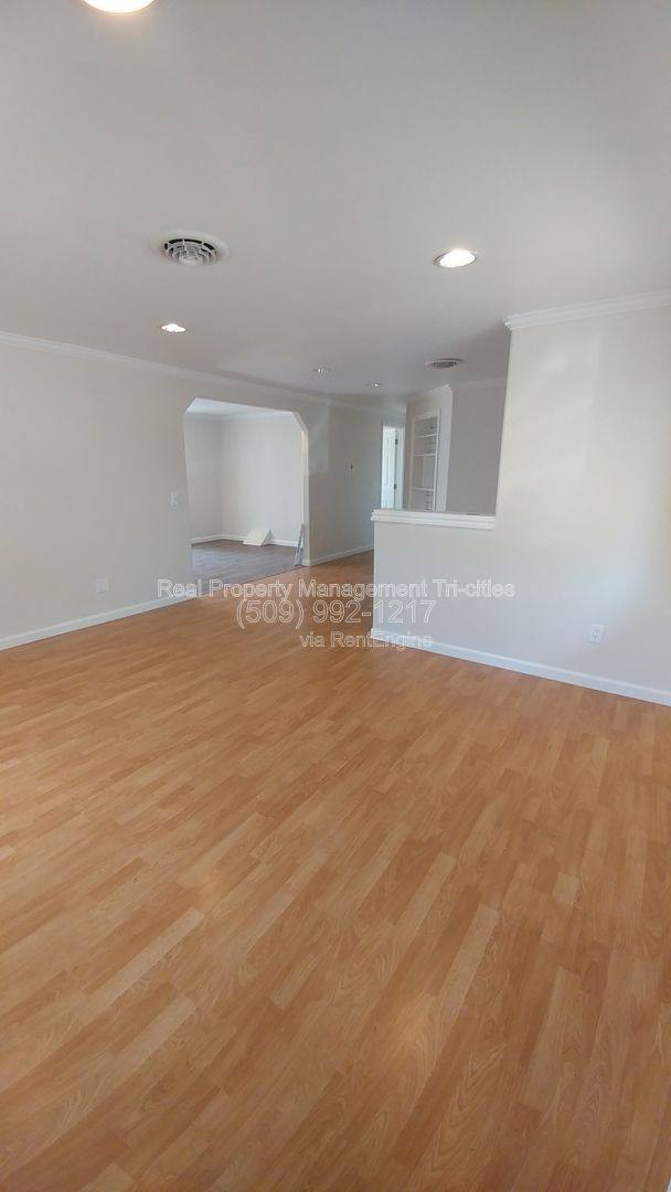 House for rent at 1310 Birch Ave, Richland, WA 99354