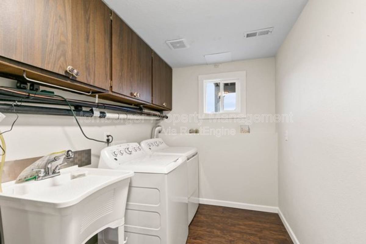 House for rent at 4510 N Sommer St, Spokane, WA 99216