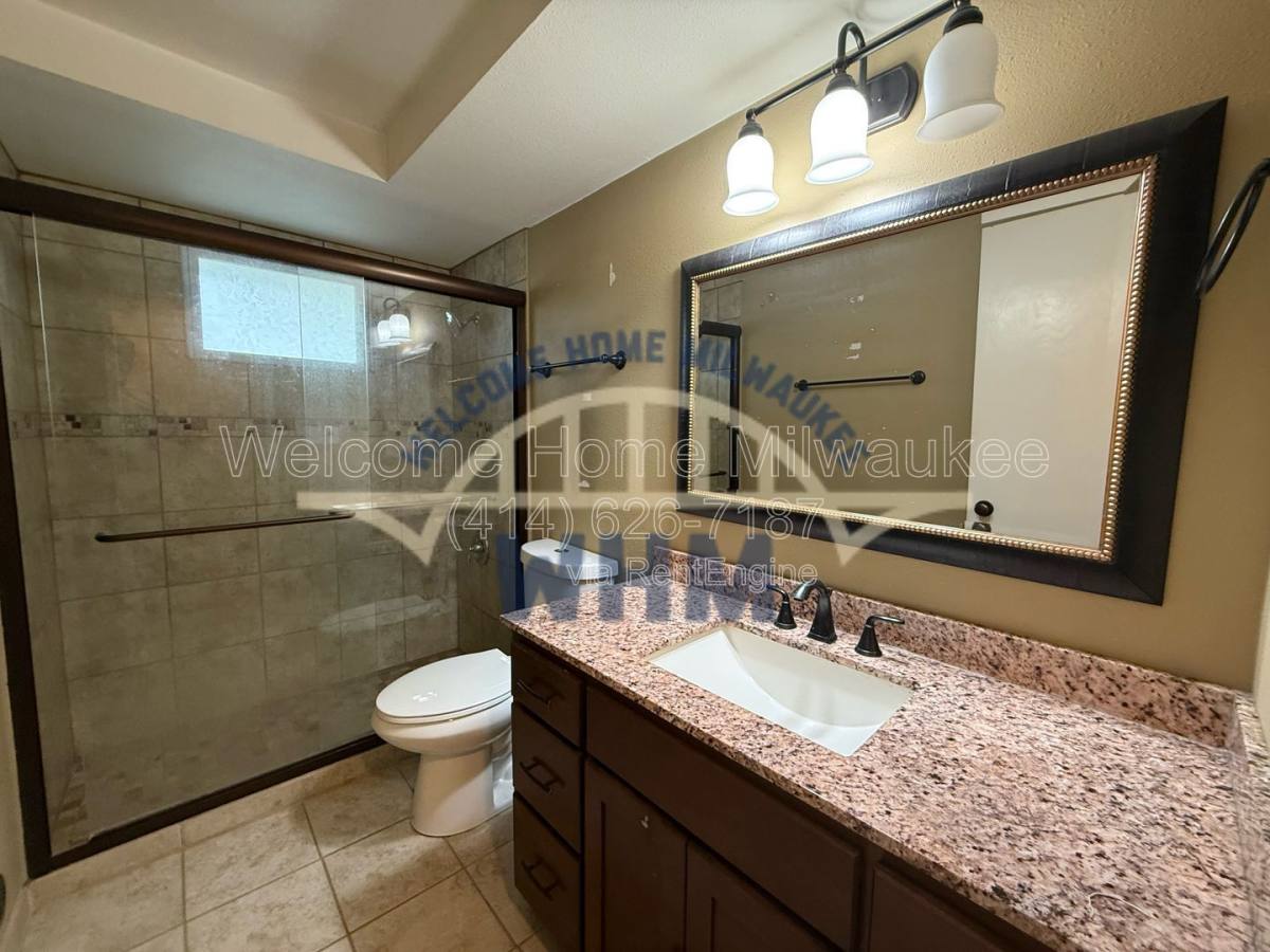 Apartment for rent at 4248 S 5th St, Milwaukee, WI 53207