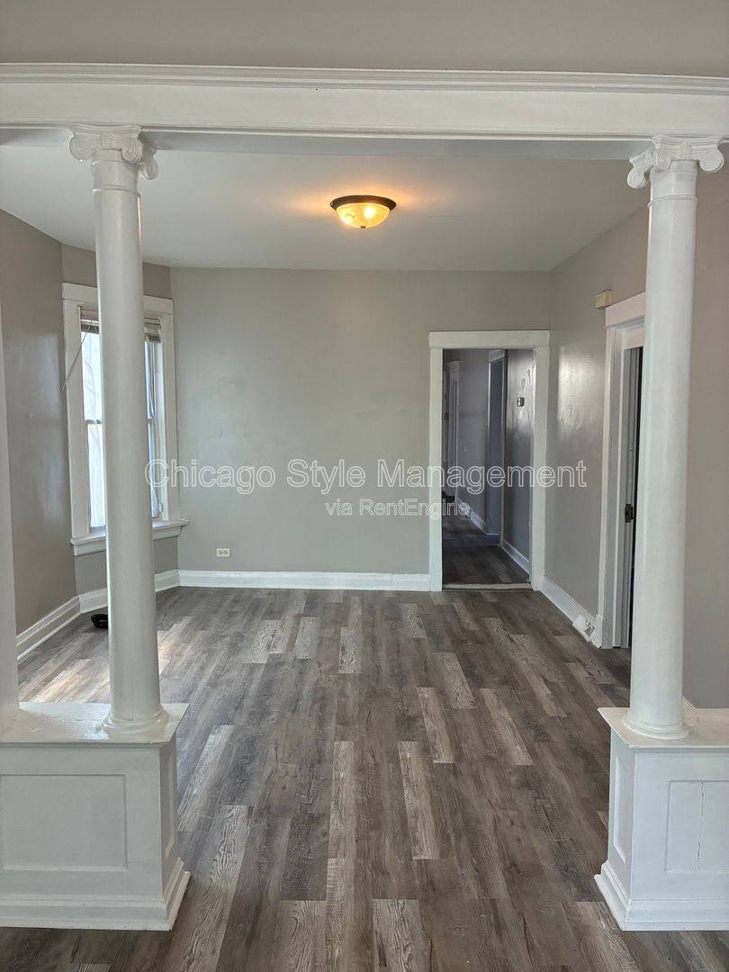 Apartment for rent at 6952 S Ada St #1, Chicago, IL 60636