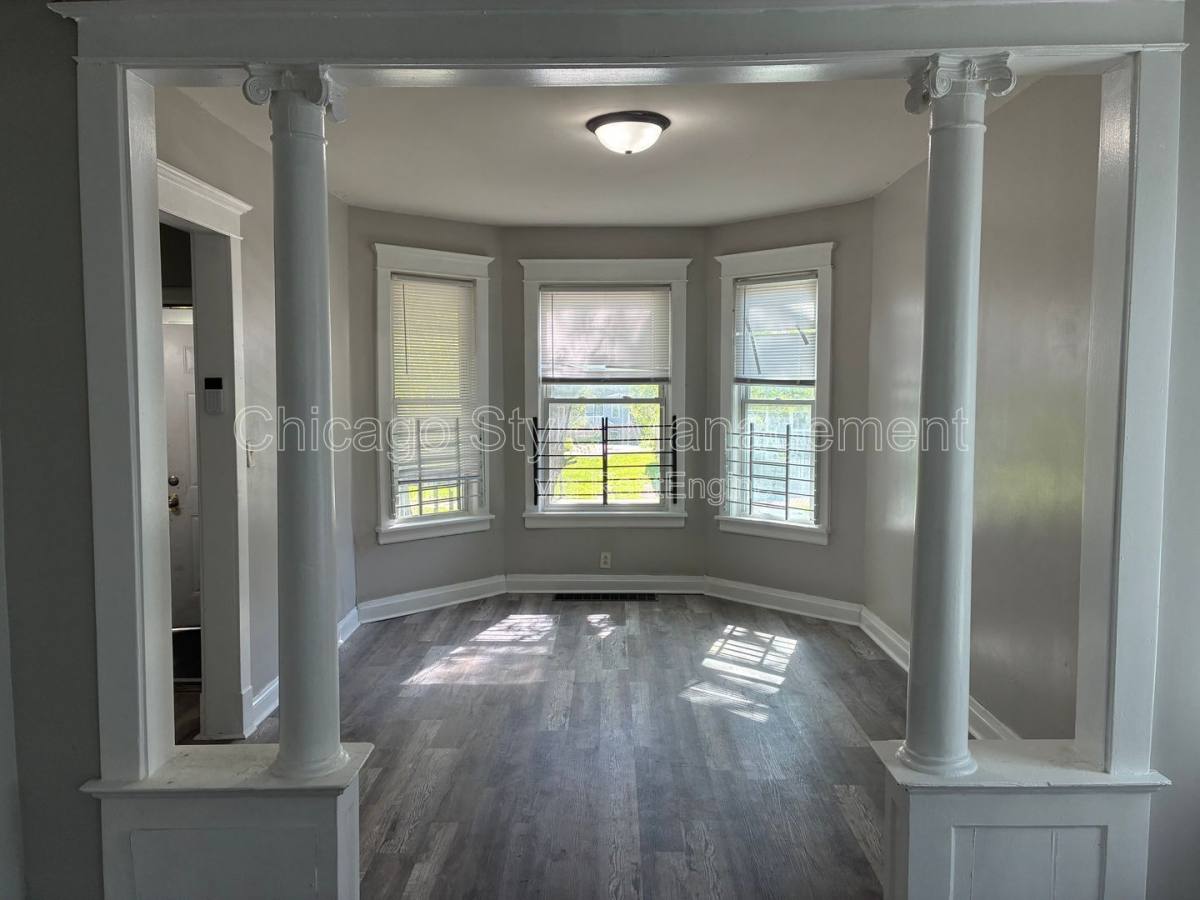 Apartment for rent at 6952 S Ada St #1, Chicago, IL 60636