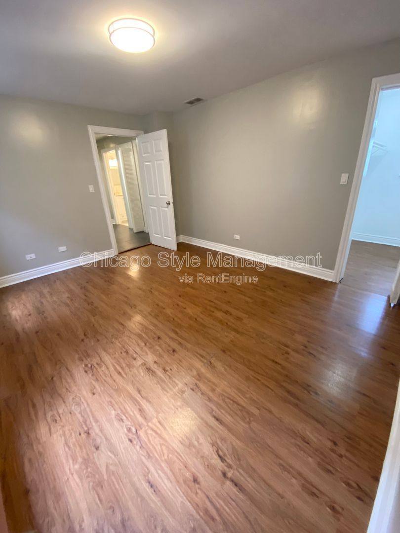 Apartment for rent at 2309 S Sacramento Ave #1, Chicago, IL 60623