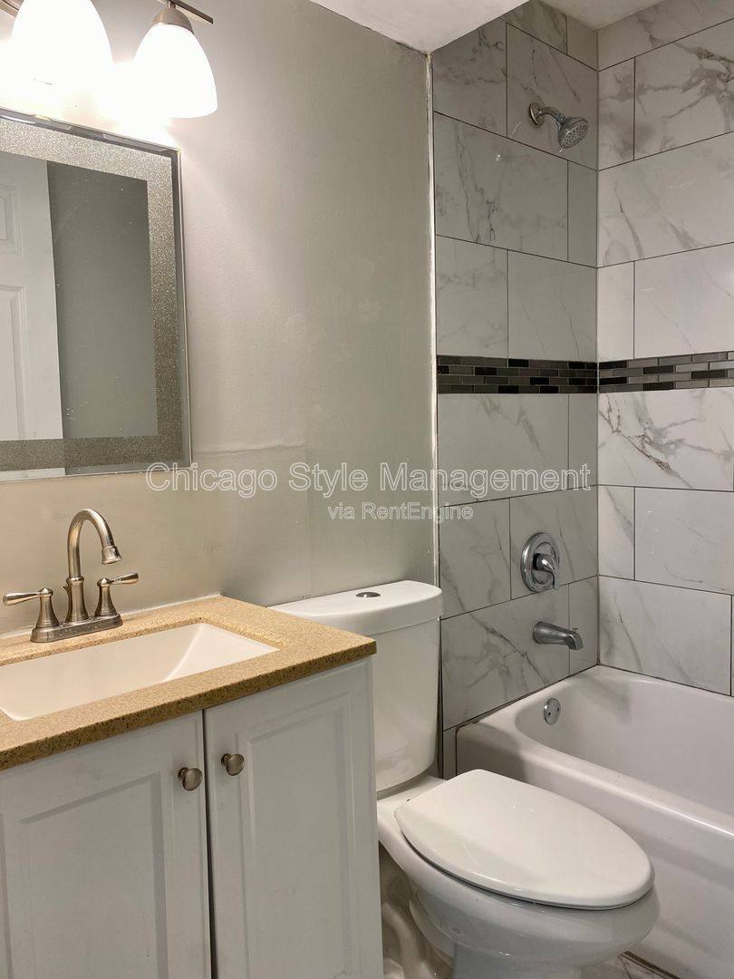 Apartment for rent at 2309 S Sacramento Ave #1, Chicago, IL 60623