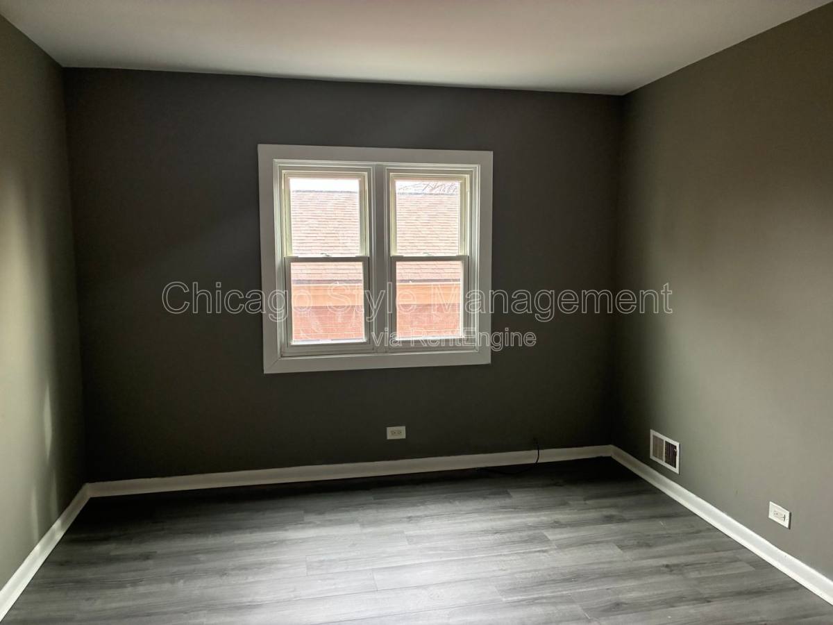 Apartment for rent at 485 Buffalo Ave #2A, Calumet City, IL 60409