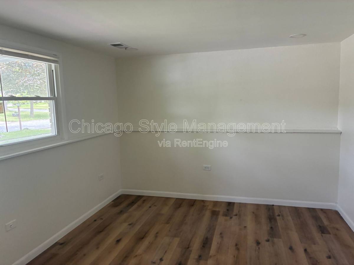 House for rent at 22445 Theisen Ave, Chicago Heights, IL 60411