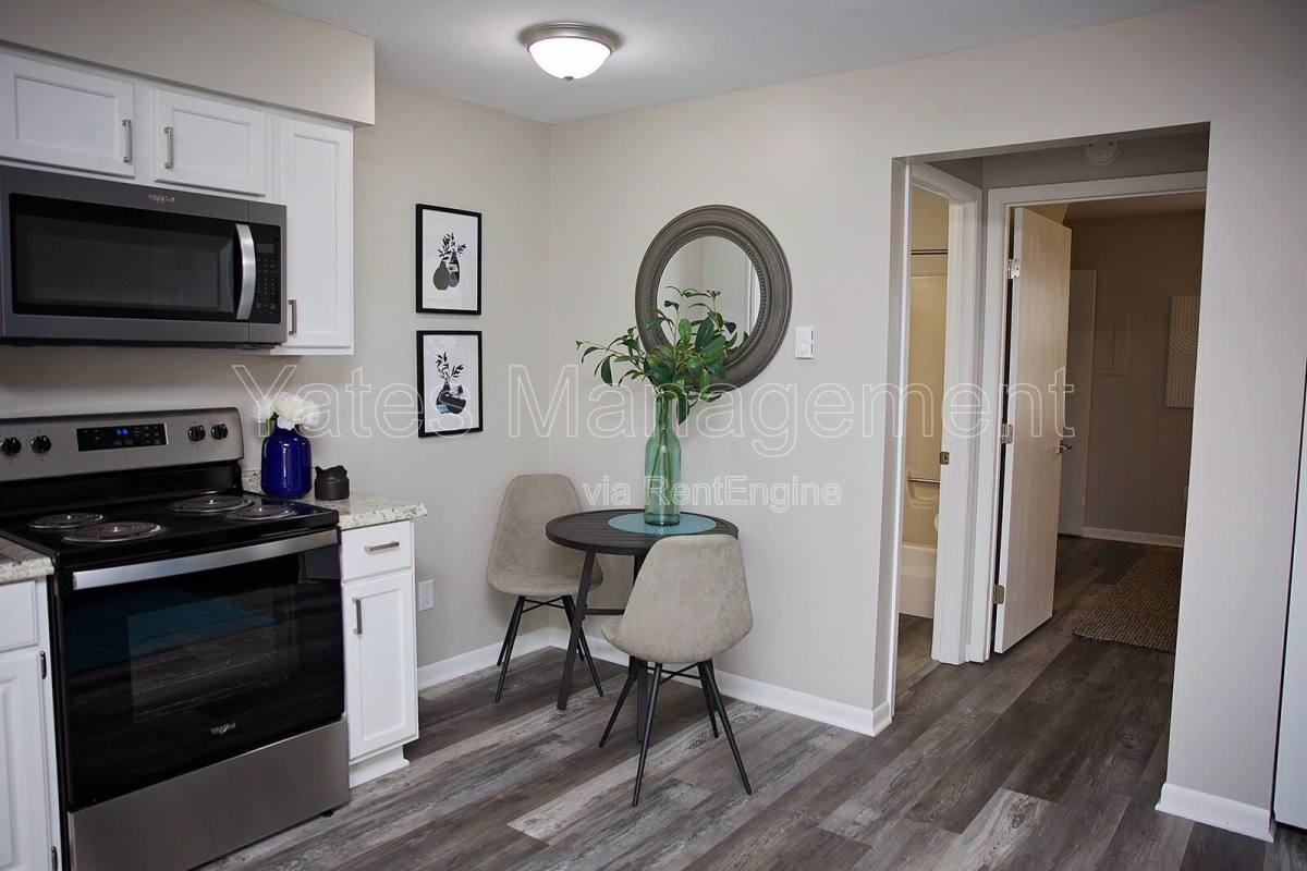Apartment for rent at 1305 W Sandusky St E, Findlay, OH 45840