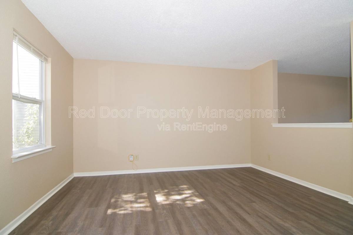 House for rent at 76 Snowflake Circle, Greenwood, IN 46143