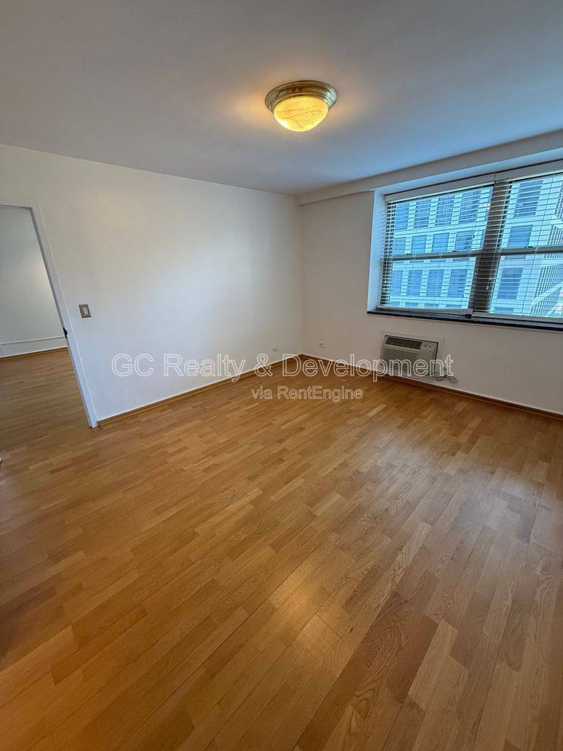 Apartment for rent at 253 E Delaware Place #19C, Chicago, IL 60611