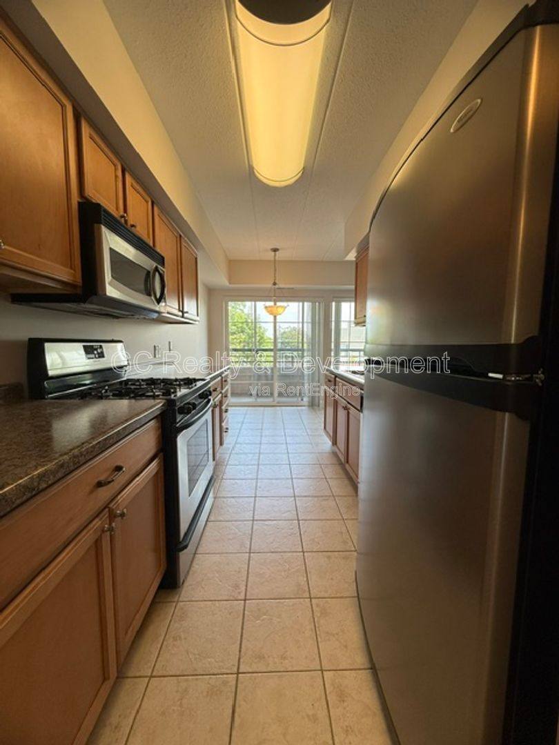 Condo for rent at 17212 Oak Park Ave #2SE, Tinley Park, IL 60477