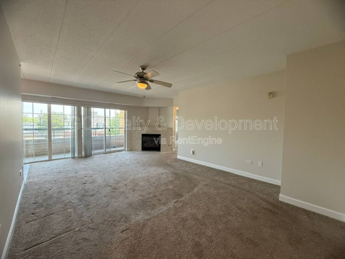 Condo for rent at 17212 Oak Park Ave #2SE, Tinley Park, IL 60477
