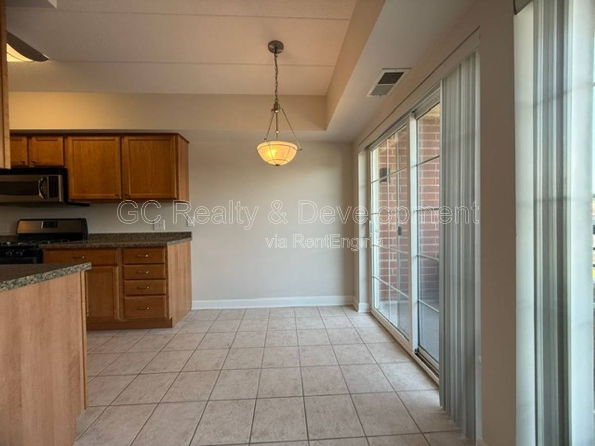 Condo for rent at 17212 Oak Park Ave #2SE, Tinley Park, IL 60477
