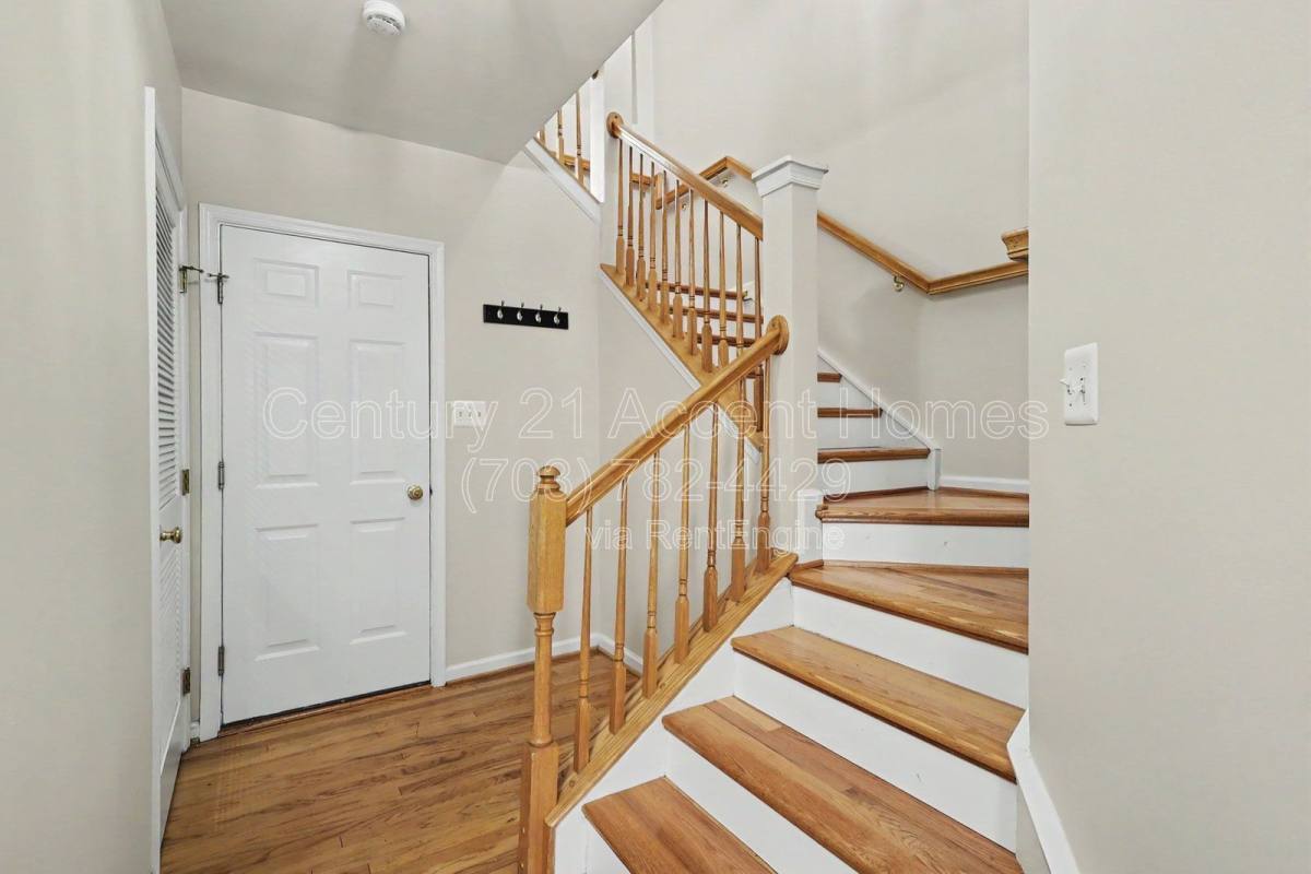 Townhouse for rent at 968 Harrison Circle, Alexandria, VA 22304