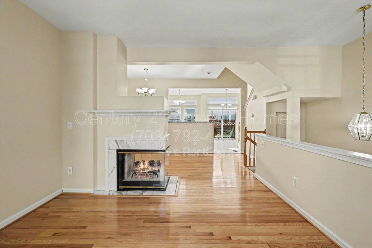Townhouse for rent at 968 Harrison Circle, Alexandria, VA 22304