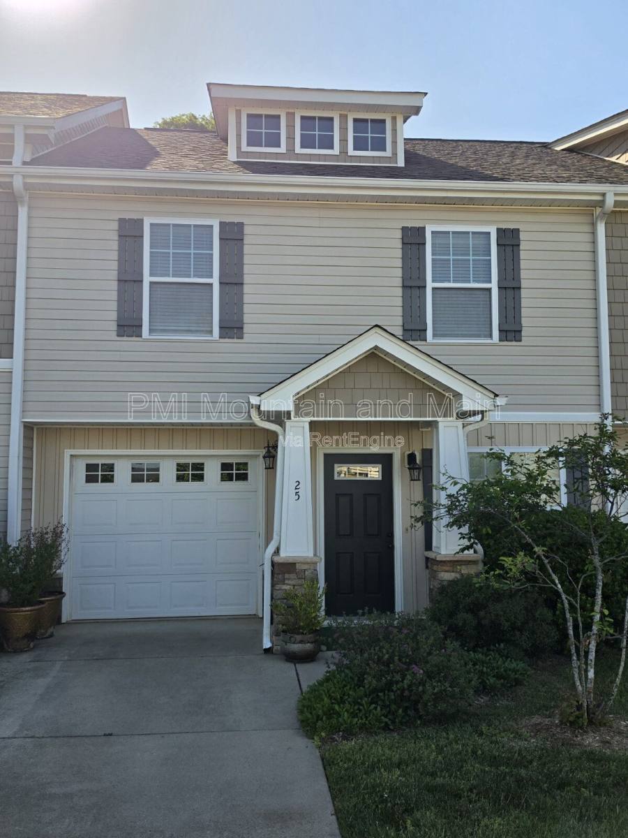 Townhouse for rent at 25 Barnett Shoals Dr, Weaverville, NC 28787