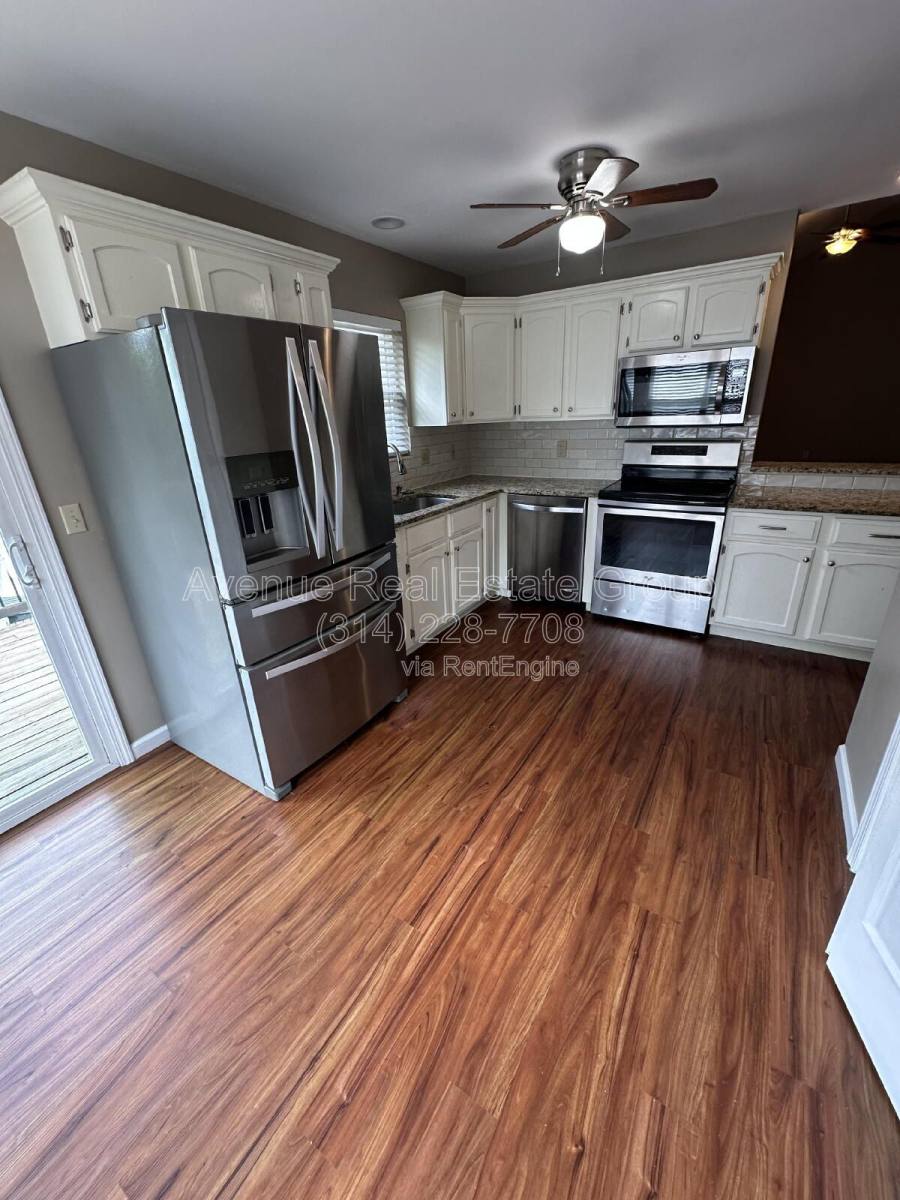 House for rent at 2427 Shiva Court, Ballwin, MO 63011