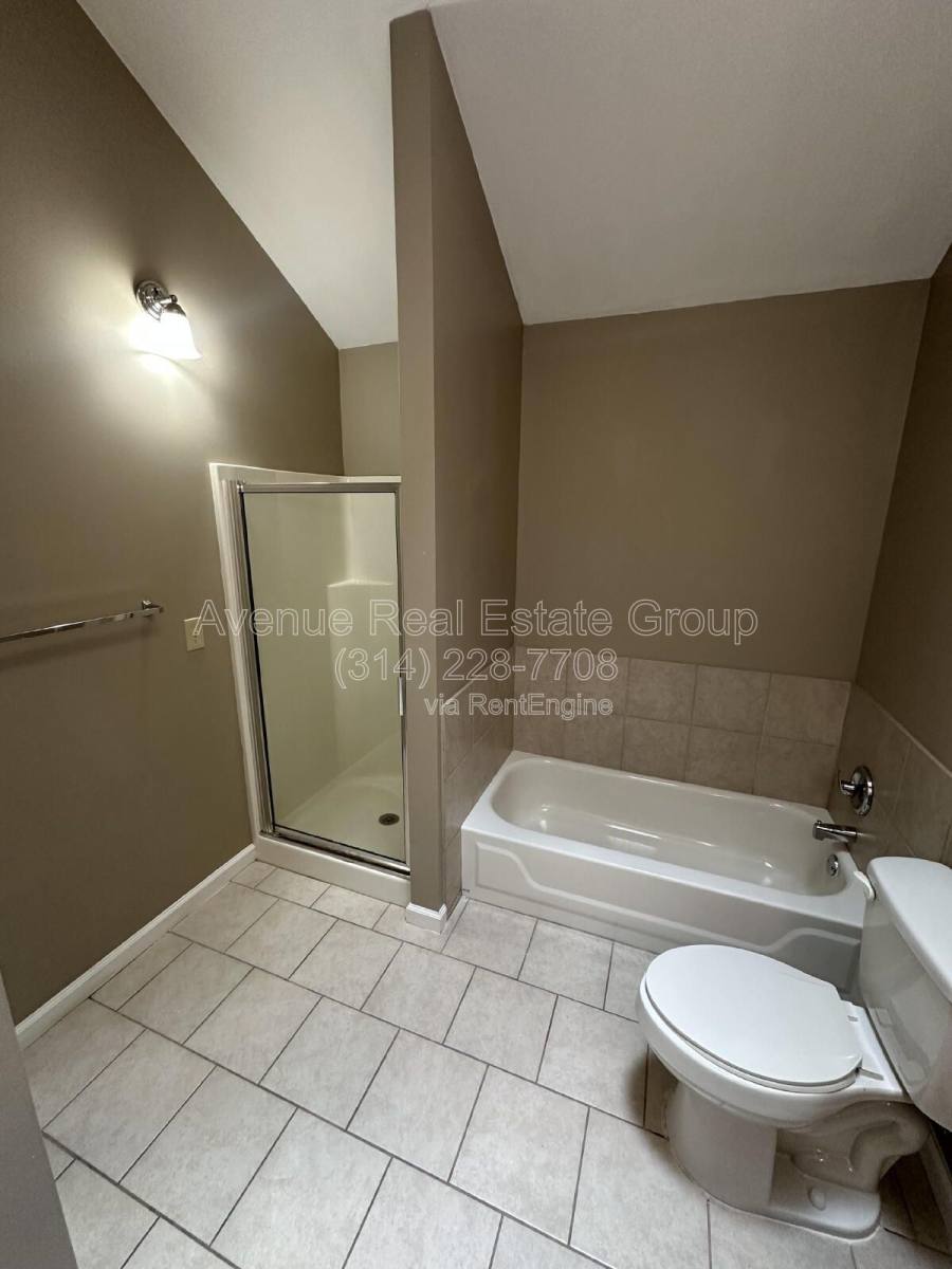House for rent at 2427 Shiva Court, Ballwin, MO 63011