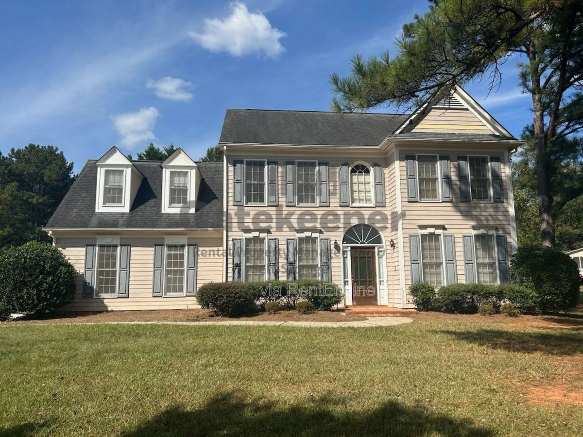 House for rent at 135 Overlook Court, Fayetteville, GA 30215