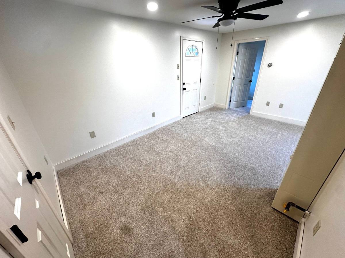 Apartment for rent at 318 Lowell St #3, Manchester, NH 03104