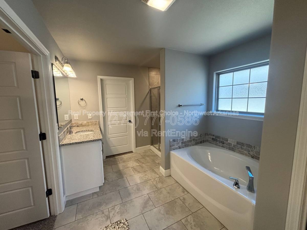 Apartment for rent at 3309 SW Carter Rd, Bentonville, AR 72713