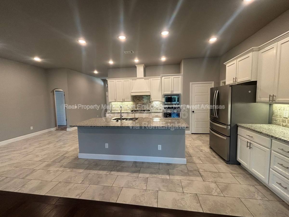 Apartment for rent at 3309 SW Carter Rd, Bentonville, AR 72713