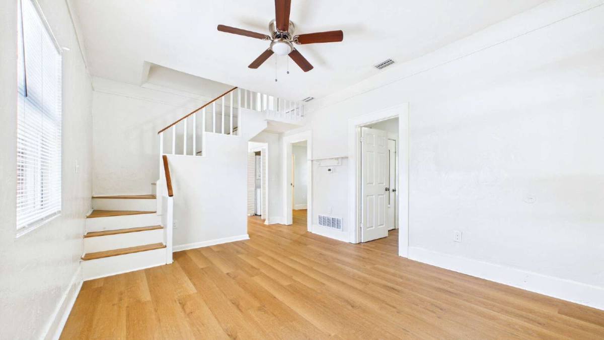 House for rent at 1642 39th St S, Saint Petersburg, FL 33711