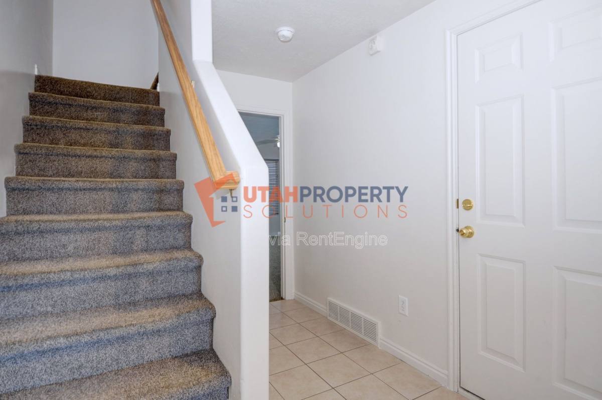 Townhouse for rent at 14657 Culross Lane, Draper, UT 84020