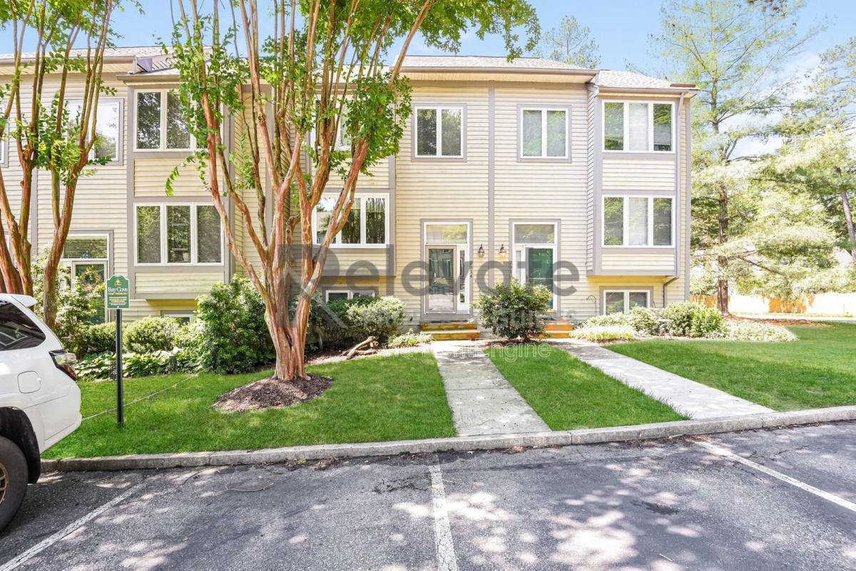 Townhouse for rent at 2914 Port View Court, Henrico, VA 23233