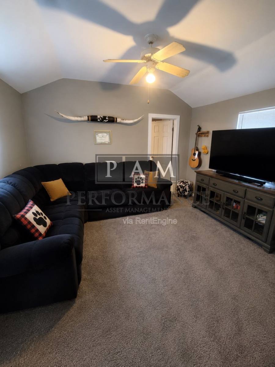Apartment for rent at 1521 N Jefferson St #REAR, Milwaukee, WI 53202