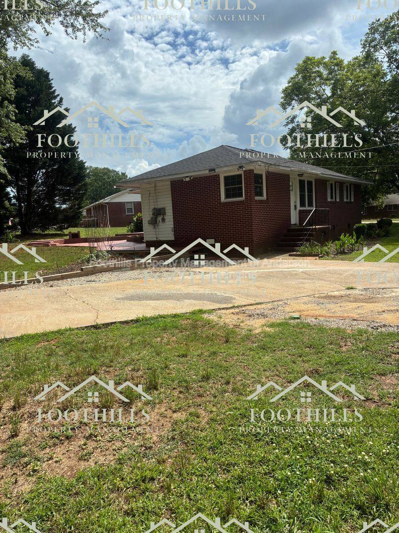 House for rent at 1109 Centerville Rd, Anderson, SC 29625