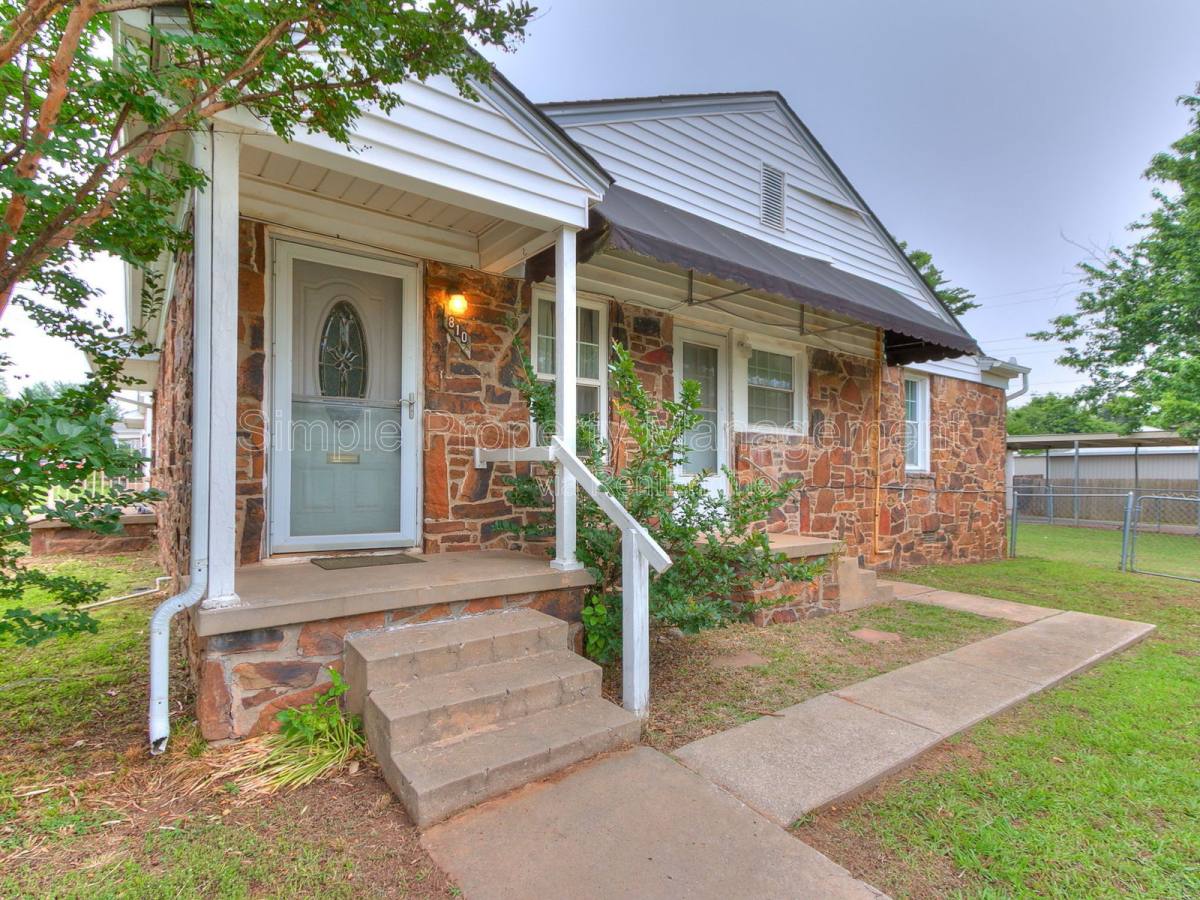 Apartment for rent at 810 N Marshall Dr, Oklahoma City, OK 73110