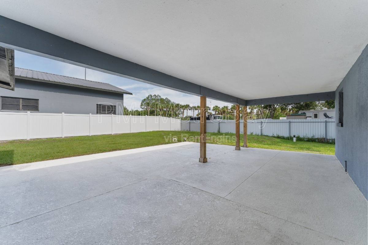 House for rent at 6121 N Falkenburg Rd, Tampa, FL 33610