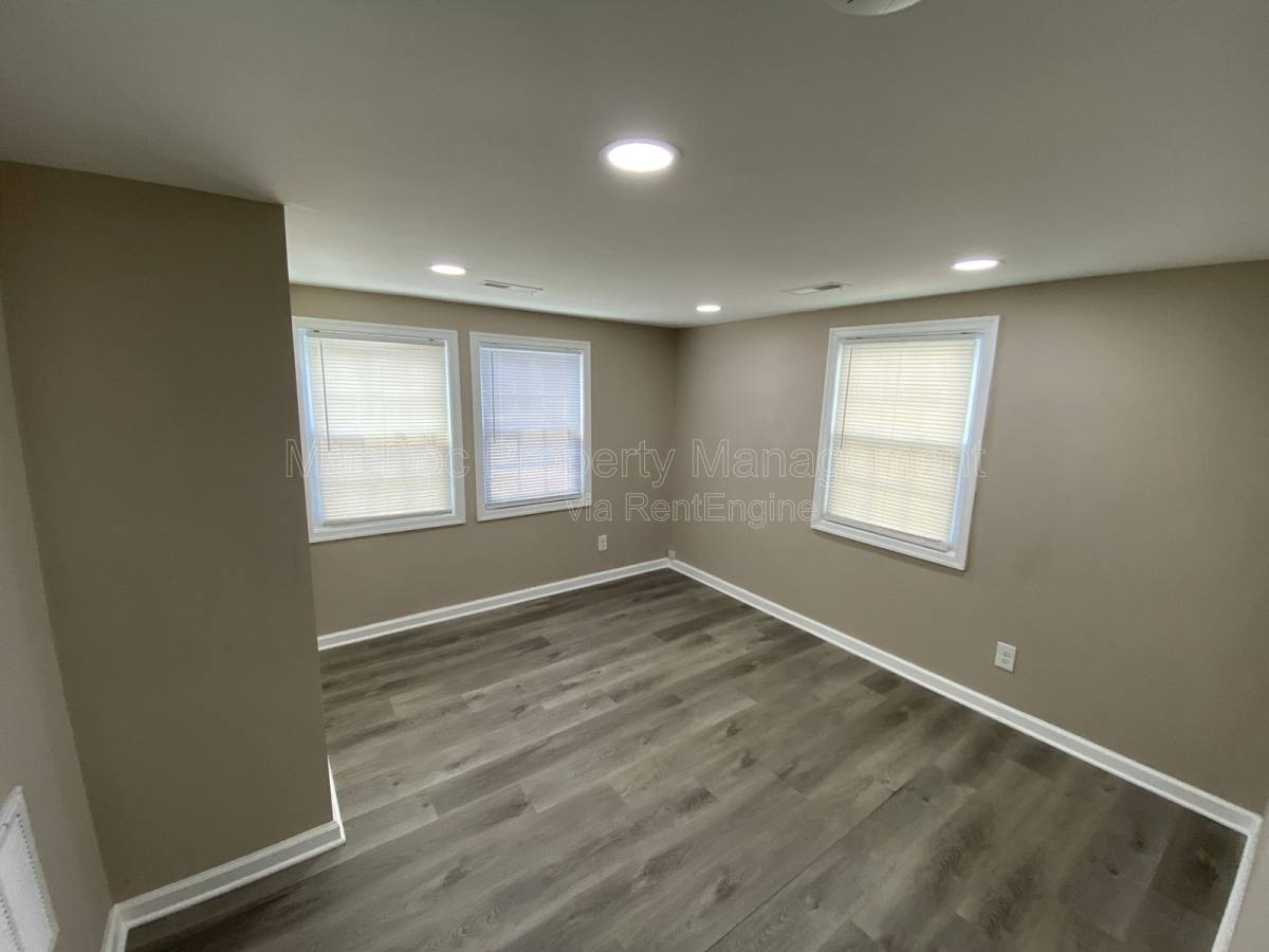 Apartment for rent at 419 Palmer St, Fredericksburg, VA 22401