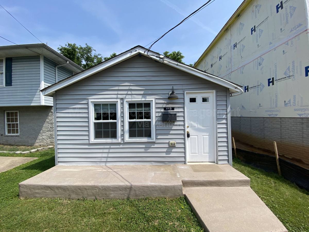 Apartment for rent at 419 Palmer St, Fredericksburg, VA 22401