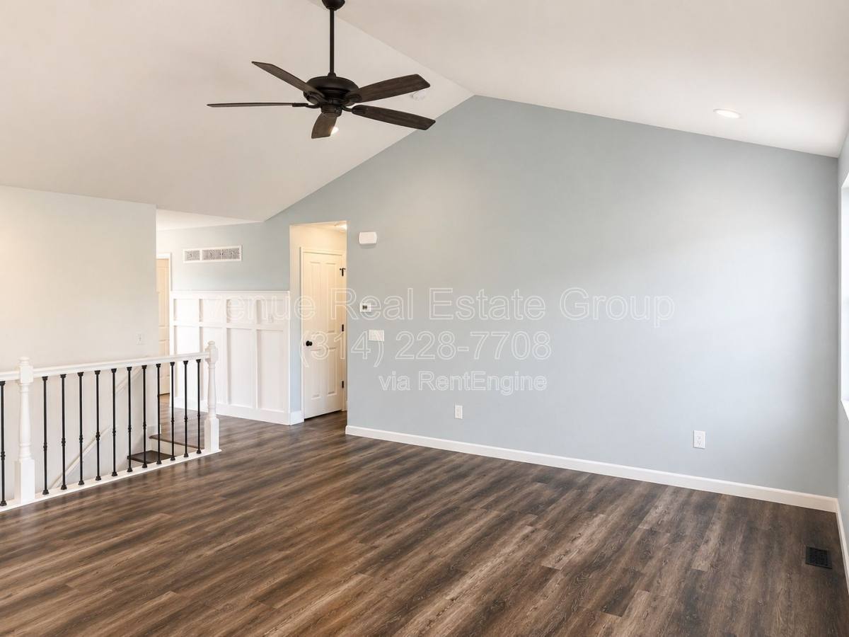House for rent at 1016 Westlake Village Dr, Pacific, MO 63069
