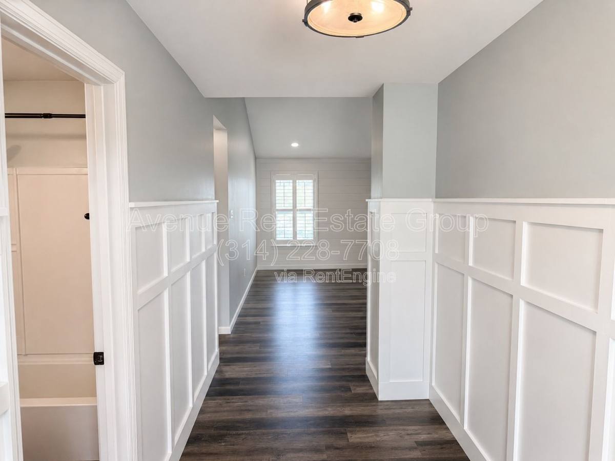 House for rent at 1016 Westlake Village Dr, Pacific, MO 63069