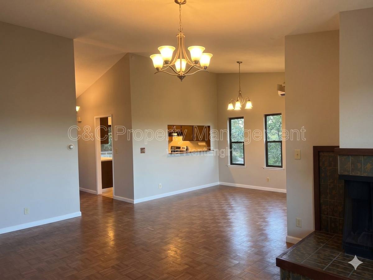 House for rent at 1538 Ashwood Dr, Martinez, CA 94553