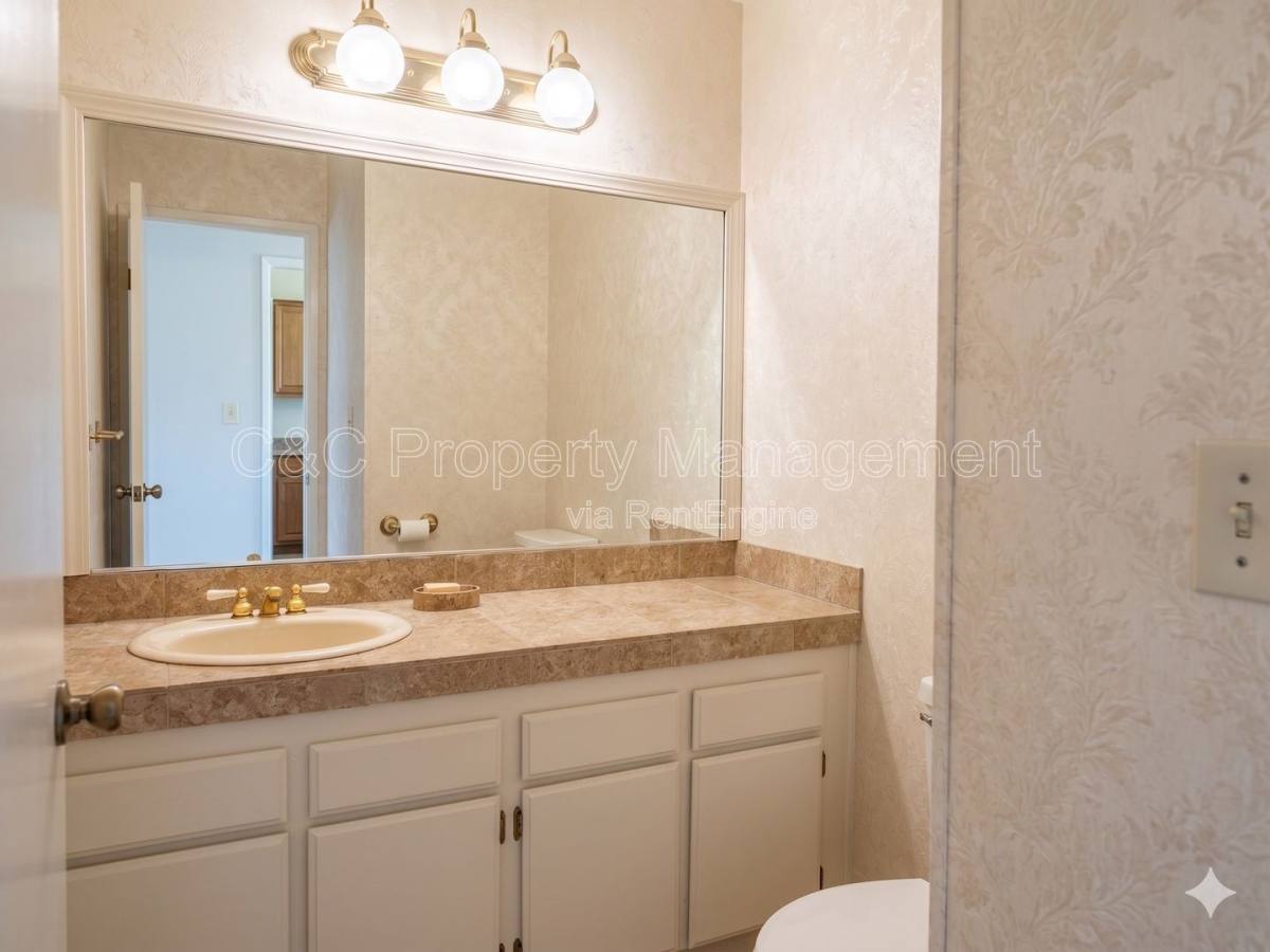 House for rent at 1538 Ashwood Dr, Martinez, CA 94553