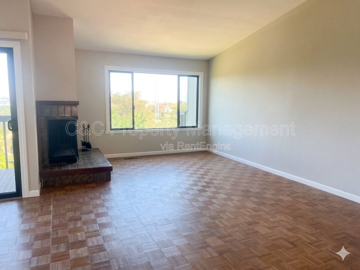 House for rent at 1538 Ashwood Dr, Martinez, CA 94553