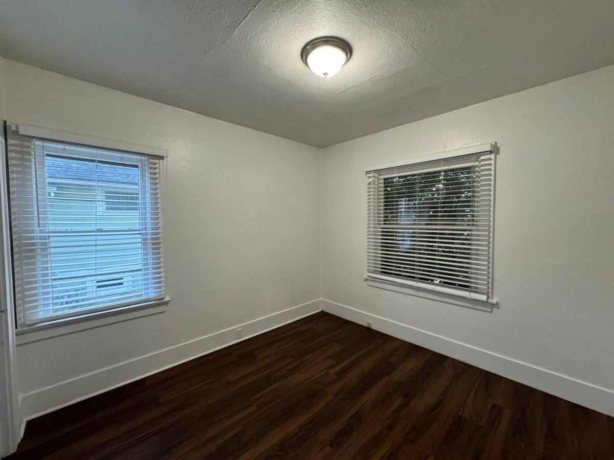 House for rent at 336 23rd St SE, Salem, OR 97301